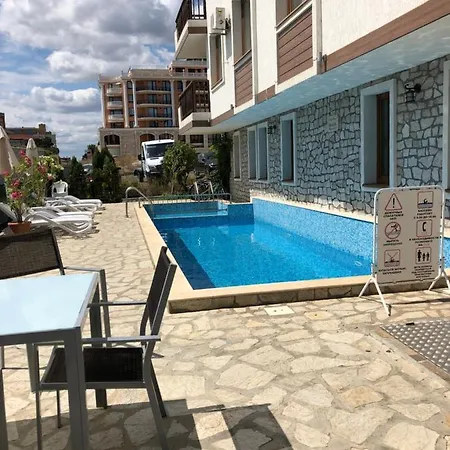 Apartment Fregata Complex Marina